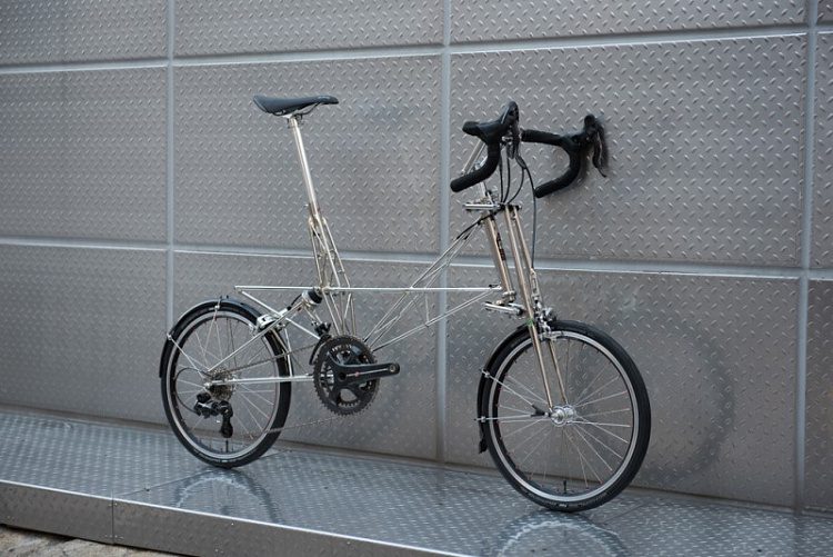 Моултон бицикл За кога