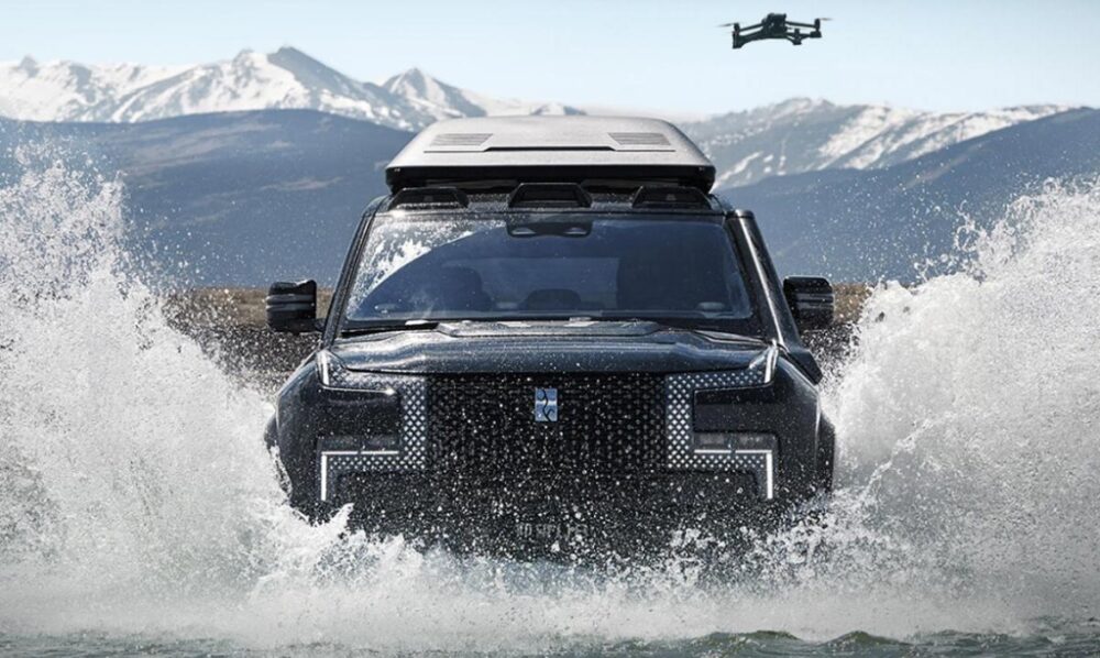 Луксузни електрични аутомобил