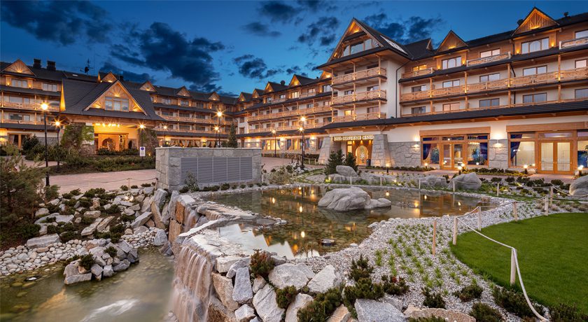 Луксузни хотел у планинама