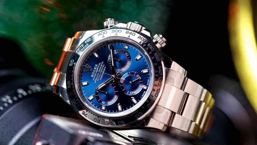 Луксузни сат