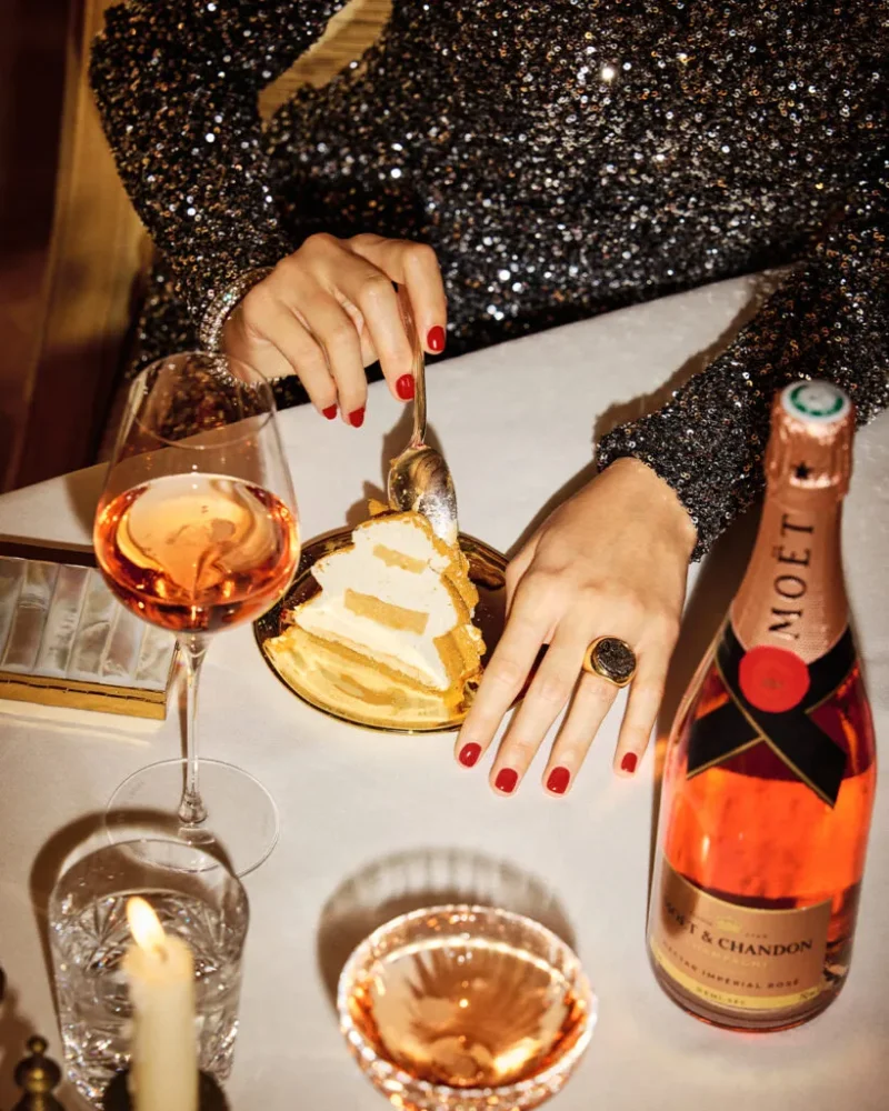 Луксузни шампањац Цена