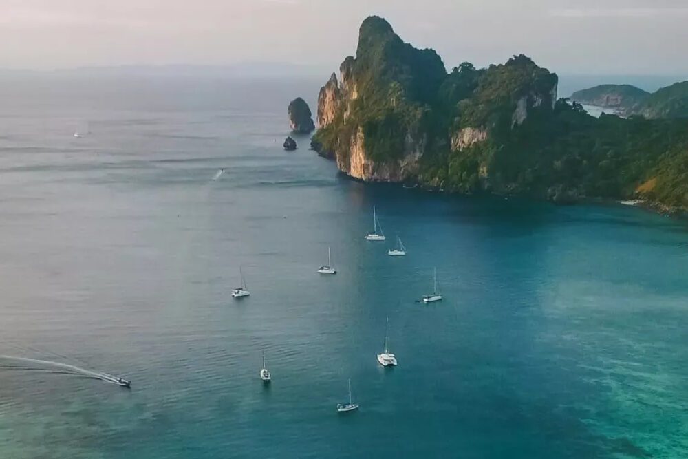 Пловидба јахтом