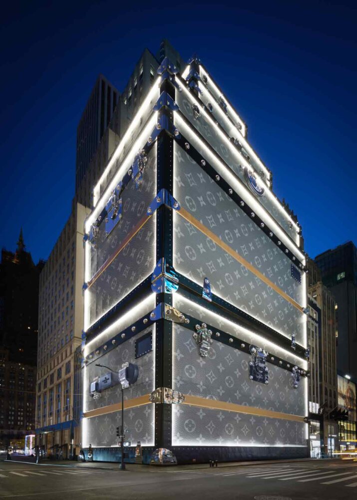 Висока зграда Louis Vuitton