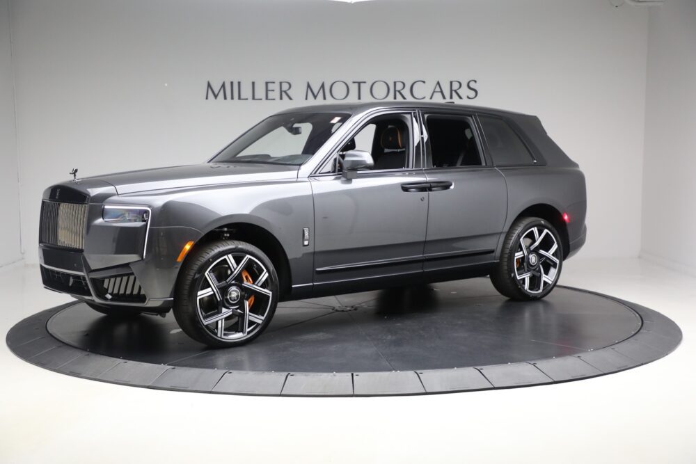 Rolls-Royce Cullinan Black Badge 2026, jako mroczny szczyt luksusu