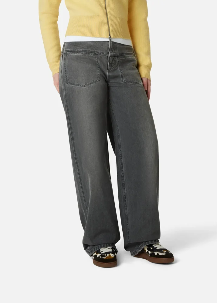 Брендиране ципеле