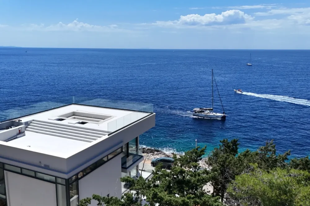 Hvar Непокретности Премиум